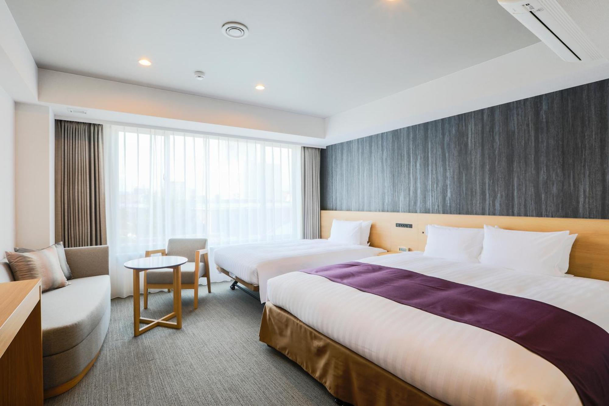 Hotel Wing International Premium Kyoto Sanjo Room photo
